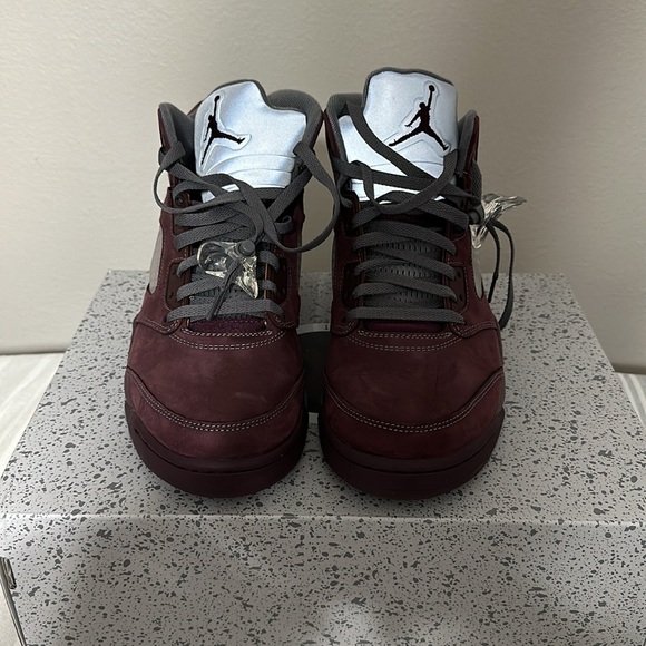 Air Jordan Retro 5 - Picture 4 of 4